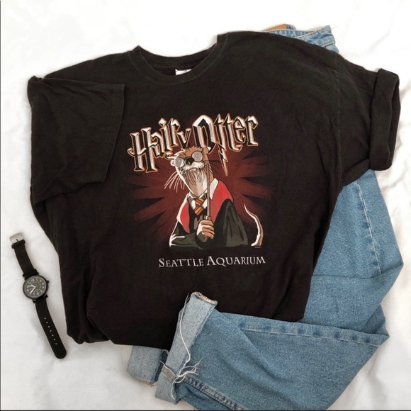 ❣️3/$30 Hairy Otter Black Graphic Tee - Picture 3 of 5